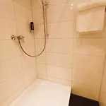 Ariana Hotel 2*