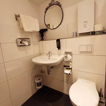 Отель Ariana Кёльн