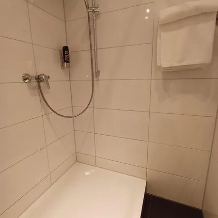 Ariana Otel 2*